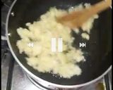 A picture of step 2 of Suji halwa milk dip.