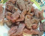 A picture of step 3 of Lomo Saltado.