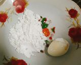 Hình bước làm 1 của món Thịt bọc trứng cút chiên xù