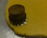 Gambar langkah 2 resipi Pineapple Nyonya Tart.