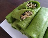 Foto langkah ke 4 dari resep Dadar Gulung Bayam.