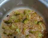 A picture of step 2 of Broccoli soup.