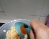 Foto langkah ke 2 dari resep Nasi Goreng Praktis.