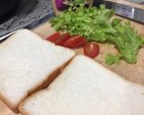รูปขั้นตอนการทำที่ 1 ของ แซนด์วิชไส้กรอกสลัดครีมงาคั่วญี่ปุ่น🥪🥪