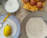 Foto del passaggio 1 della ricetta Rotolo di panna e fragole