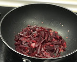 Foto del paso 3 de la receta: Zamburiñas sobre lecho de risotto de remolacha