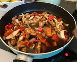 Foto del paso 7 de la receta: Pollo Thai con cacahuetes