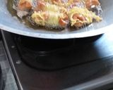 Foto langkah ke 3 dari resep Sosis gulung mie.