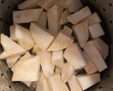 Une image de l'étape 1 de Brochette de pétoncles et crème de poivrons.