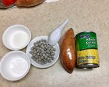 Hình bước làm 1 của món Chè khoai lang bắp trân châu