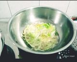 A picture of step 2 of Yummy tasty Chinese bhel.