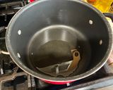A picture of step 1 of Shrimp and Chicken Pancit Canton.