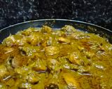A picture of step 11 of Hariyali Chicken Gravy.