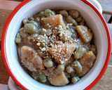 Foto del paso 10 de la receta: Habas y sepia estofadas con salsa de avellanas
