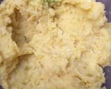 Foto langkah ke 1 dari resep Pastel tutup (cheesy chicken).