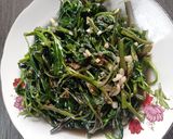 Foto langkah ke 3 dari resep Tumis Kangkung.