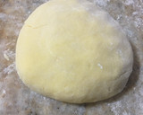 Foto del paso 3 de la receta: Pasta frola rústica de dulce de leche/ membrillo con harina leudante