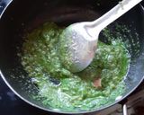 A picture of step 10 of Stuffed peanut chickpeas koftas in Spinach Curry.