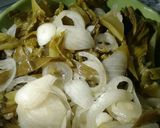 Hình bước làm 1 của món Canh dưa chua sườn non