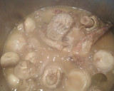 Foto del paso 4 de la receta: Conejo guisado con crema de champiñones al brandy