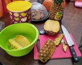 Foto langkah ke 1 dari resep Cumi Asin Asam Manis Nanas.