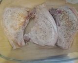 A picture of step 3 of Mushroom pork chops.