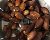 Une image de l'étape 1 de Pâte de dattes.