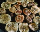 Foto del paso 4 de la receta: Papas y batatas al horno con otro estilo muy bakan ;)