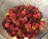 Une image de l'étape 3 de Compote de cerises et kiwis.