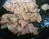 Foto del paso 5 de la receta: Solomillo de pavo al ajillo