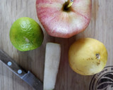 Foto del paso 2 de la receta: Jugo de manzana, pera y guayaba 🍐🍎🍋