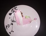 A picture of step 5 of Ice cream cake.