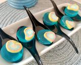 Foto del paso 6 de la receta Gelatinas de bebida isotónica con nube multicolor