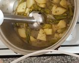 Foto del paso 5 de la receta: Sopa crema de espárragos y papa vegan