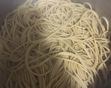 Foto del paso 1 de la receta: Espaguetis integrales con salsa de remolacha y mostaza