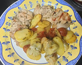 Foto del paso 2 de la receta: Muslo de pollo deshuesado con patatas express