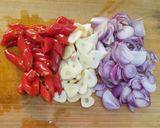 Foto langkah ke 5 dari resep Tumis Jamur Shimeji.