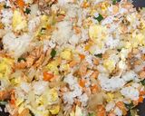 A picture of step 4 of Salmon Fried Rice with Egg.