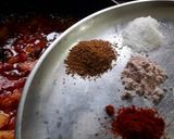 A picture of step 4 of Sweet & Tangy Plum Chautney.