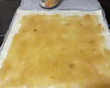 Foto del paso 1 de la receta: Coca de piñones con cabello de ángel