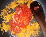 A picture of step 3 of Eggs with carrots.
