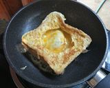 รูปขั้นตอนการทำที่ 4 ของ หมูนี่โทรส (Stir-Fried chilly toast)