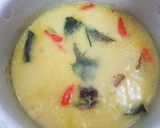 Foto langkah ke 5 dari resep Ayam Telur Kuah Kemangi/Penyet Kuah.