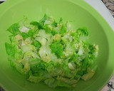 Foto del paso 2 de la receta: Ensalada de aguacate y frambuesa