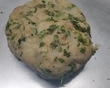 કોથમીર રોટલી (Kothmir Rotli Recipe In Gujarati) રેસીપી સ્ટેપ1ફોટો
