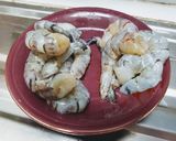 Foto langkah ke 1 dari resep Garlic Butter Fried Prawn (Udang Goreng Saus Mentega).