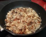 Foto del paso 2 de la receta: Espaguetis al huevo con setas