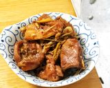 Hình bước làm 2 của món Gà kho sả, sa tế