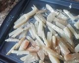 Foto del paso 2 de la receta: Filete al perejil con papas rústicas