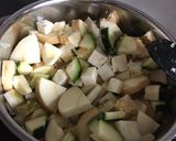 Une image de l'étape 2 de Potage aux céleri-rave, panais, courgette et haricots mungo.